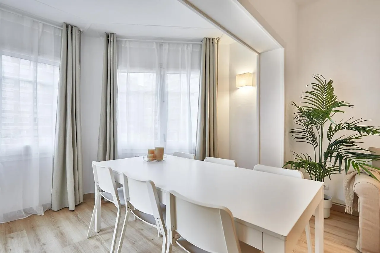 Апартаменты Bbarcelona Calabria Flat 0*, Барселона